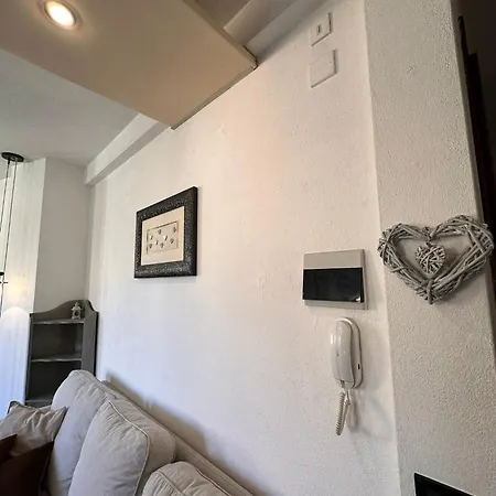 Apartment Casa Del Pozzo - Tipica Casa Ligure Ben Ristrutturata- In Pieno Centro E A 50 M Dal Mare *
