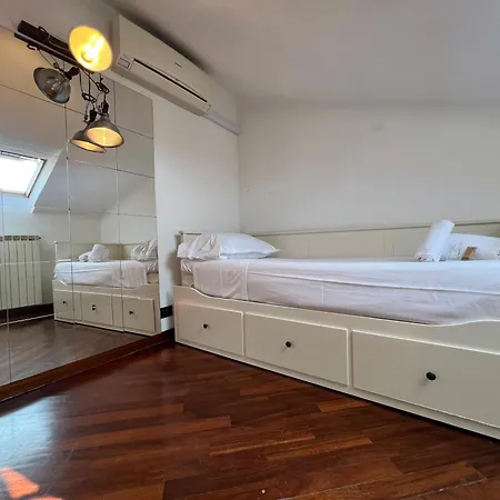 Casa Del Pozzo, 90 Mq, 2b 1b, Cozy Top-floor Ligurian Stay, No Lift, Steps From The Sea Apartment
