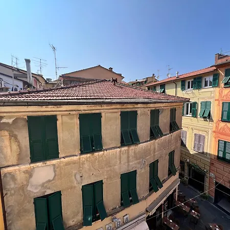 Apartment Casa Del Pozzo, 90 Mq, 2b 1b, Cozy Top-floor Ligurian Stay, No Lift, Steps From The Sea